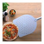 Děrovaná lopata na pizzu Eva ZiiPa